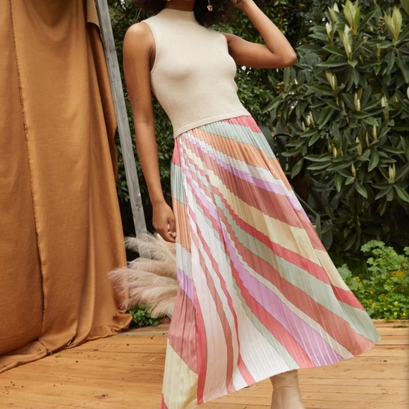 Skies Are Blue Carmine Print Mixed Media Pleated Midi Dress Mock Neck Sleeveless - Picture 2 of 16